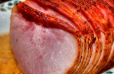 Ace nets golfer his own weight in ham