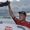 Top surfer Mick Fanning learns of brother's death during title chase