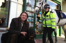 Homeless man gives police officers Christmas gift after they save his injured dog