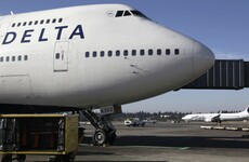 A pilot held up a flight so this woman could get to her husband's funeral