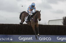 Un De Sceaux dominates to send out message from Ascot