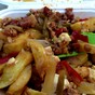 Ireland's first dedicated poutine place opened in Dublin today and it's delish