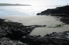Radio host's comment about asylum seekers 'going to the beach' didn't break broadcasting rules