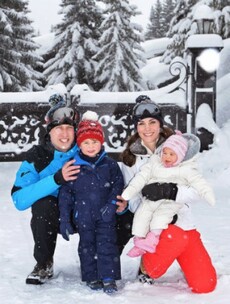 Prince George and Princess Charlotte went skiing and LOOK at the pictures ... It's The Dredge