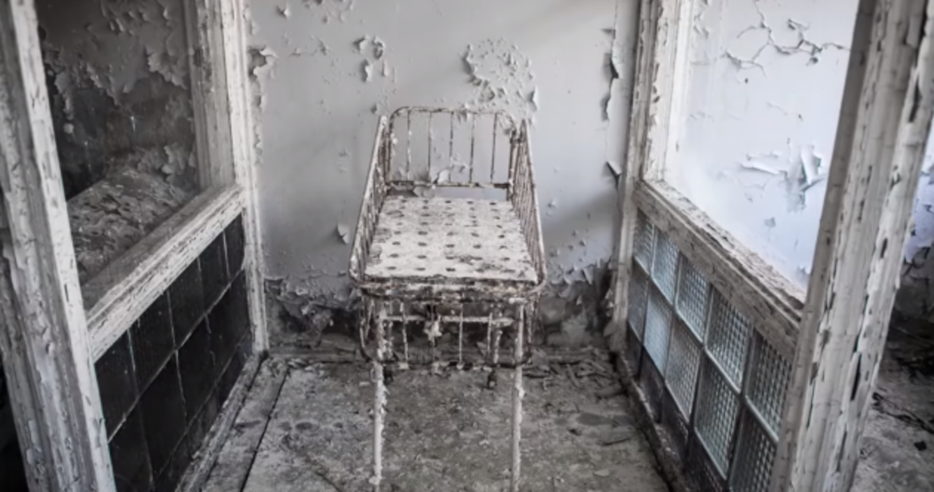 Chilling twominute video captures 'stunning decay' of