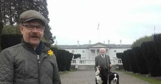 The President pulled off a great photobomb in the Phoenix Park