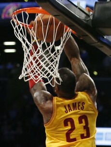 LeBron James' brilliant reverse dunk couldn't stop the Cavs losing in Brooklyn last night