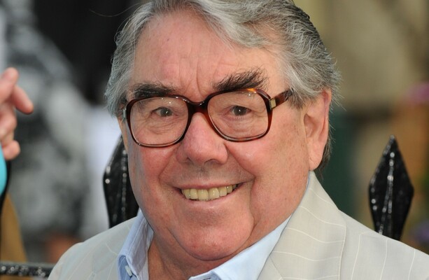 Comedian Ronnie Corbett has died, aged 85 · TheJournal.ie