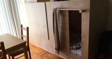 Man can't afford to live anywhere - builds bedroom 'pod' in someone else's apartment