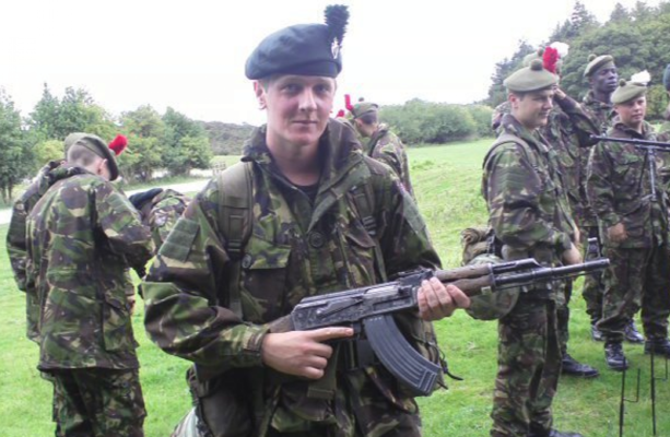 An Irishman fighting against Isis in Syria is now being held in Iraq