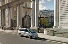 Security alert at Dáil Éireann as man blocks main entrance to government buildings