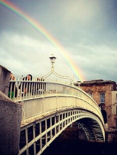 10 times the Ha'penny Bridge looked only feckin' gorgeous