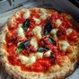 There's a new 60-second pizza place in Dublin giving out free grub on Friday
