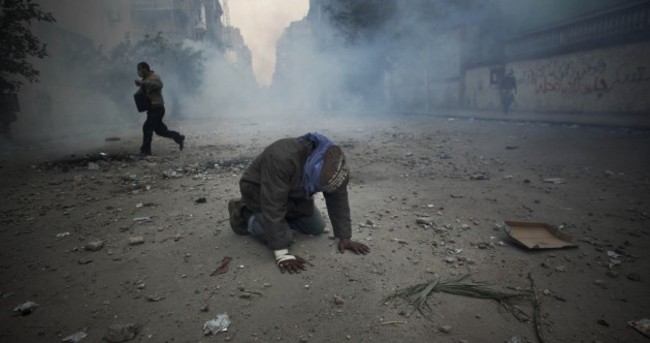 In photos, video: Hundreds injured in Tahrir Square clashes