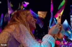 Gwyneth Paltrow filmed her kids on stage singing with Coldplay and it was adorable