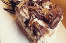 12 photos that will have all Kinder Bueno lovers sweatin'