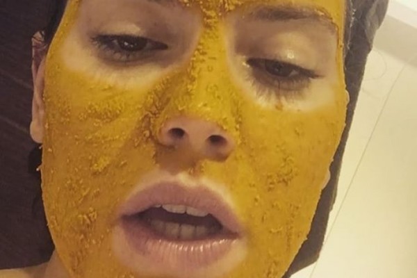 Download This Homemade Face Mask Is Dying Loads Of People S Faces Yellow PSD Mockup Templates