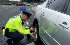 Gardaí stop to help driver with flat tyre ... end up impounding car