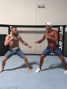 Cristiano Ronaldo joins Conor McGregor at Las Vegas training camp ahead of UFC 202