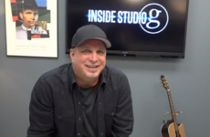 Garth Brooks is still going on about Garthgate in his latest Facebook live