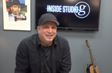 Garth Brooks is still going on about Garthgate in his latest Facebook live