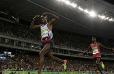 Mo Farah falls, then takes gold in the 10,000m Olympic final