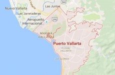 Armed men abduct up to 16 people from popular tourist destination in Mexico