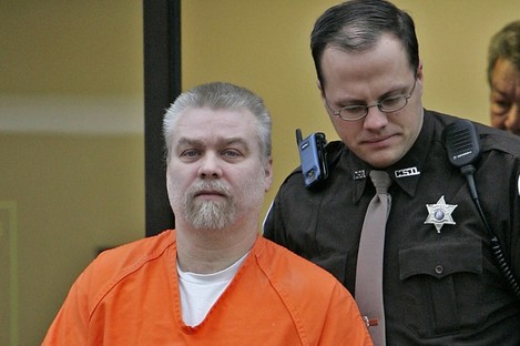 Steven Avery is escorted out of a courtroom after his arraignment in 2006.