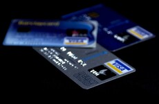 Refugees in Turkey are to be given debit cards by the EU