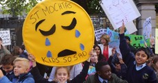 Over 500 parents and children protest at the Dáil over delayed school build