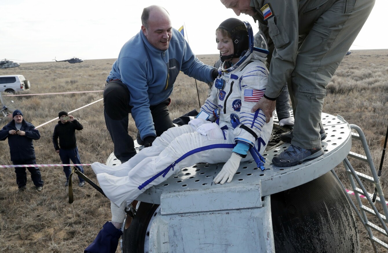 "Landing has taken place!" Three astronauts return to earth after 115