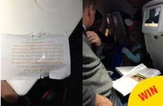 A lovely dad passed out sweets on a plane so his daughter could go trick-or-treating