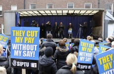SIPTU threatens to ballot all 60,000 members unless Government sits down for pay talks