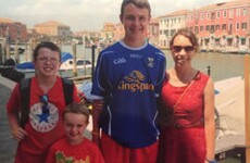 'Her strength will live on': Mother and sister of Clodagh Hawe start Women's Aid fundraising page