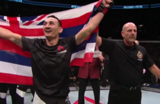 Devastating Holloway stops Pettis to set up featherweight unification fight against Aldo