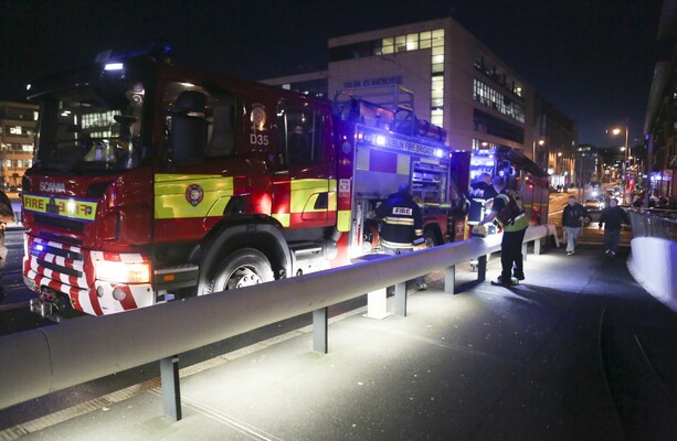 Dublin Fire Brigade heroically save man who went into water at IFSC