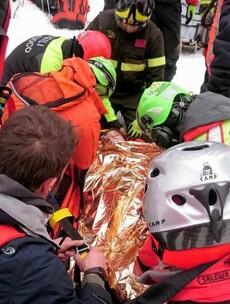 A total of 11 people have now been rescued from the Italian hotel buried by snow