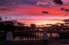 People are raving about the gorgeous purple sky over Dublin this morning