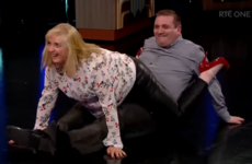 Des Cahill got people to recreate THAT 'Dessie Swim' move on the Ray D'Arcy Show