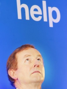 Enda Kenny wins confidence motion in the government