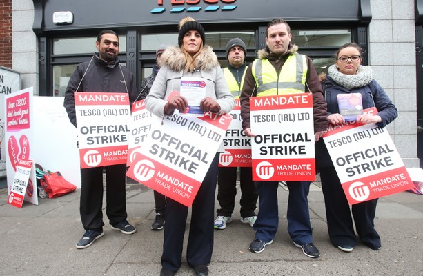 Tesco claims 45,000 people shopped at stores picketed by strikers