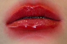 'Snogged lips' is the beauty trend that makes you look like you were just shifting someone in Coppers