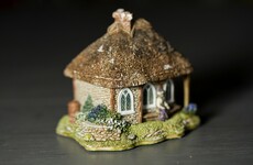 Sitdown Sunday: Two sisters, one house, and a mystery death