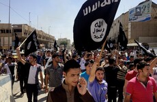 Islamic State imposes dress code on men in captured city to allow its fighters blend in