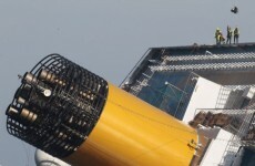 Video: Costa Concordia crew member defends captain