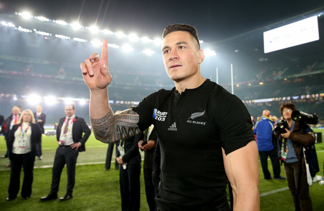 New Zealand S Prime Minister Criticises Sonny Bill Williams For Logo Cover Up