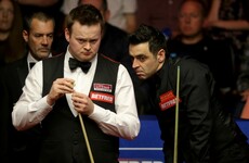 You'll need more than magic! Ronnie brushes past Murphy into Crucible quarter-finals