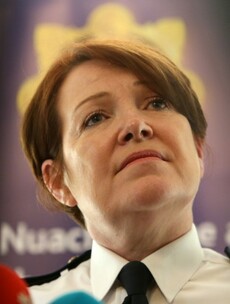 Fianna Fáil AND Sinn Féin have called on Nóirín O'Sullivan to step down this evening