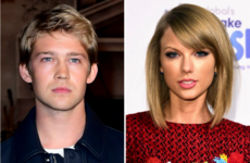 Taylor Swift has a new British actor fella... it's the Dredge