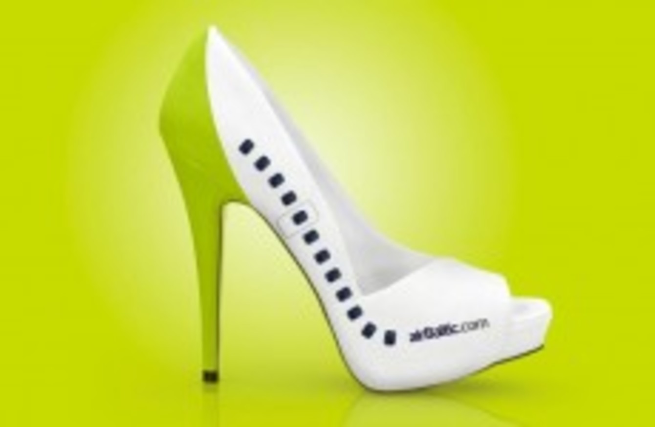 Set shoe. MYSET обувь. Changing Shoes Airlines.